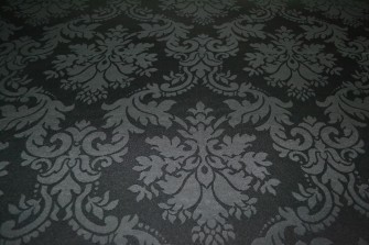 TOALHA JACQUARD PRETA ARABESCO